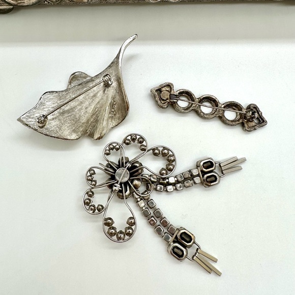 Vintage Brooch Lot - Picture 6 of 10